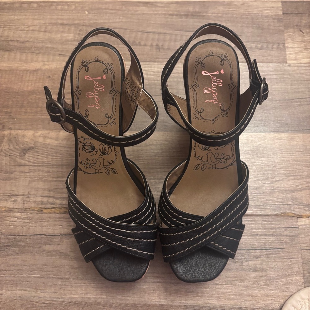 Jellypop Black Crisscross Sandals
